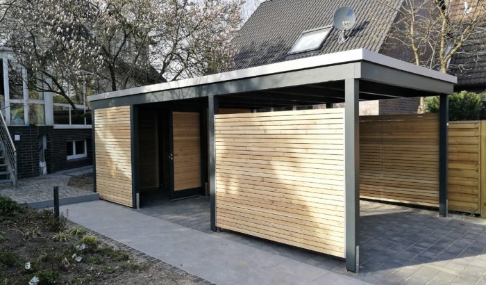 Carport mit Abstellraum und Seitenwänden