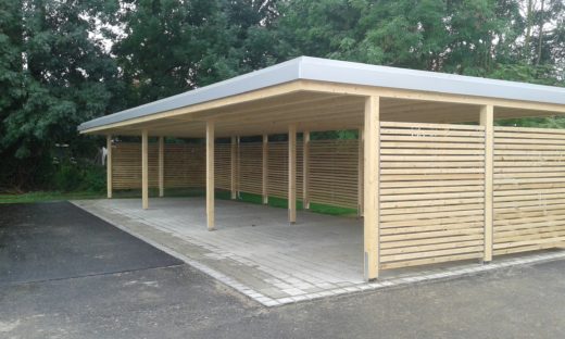 Carportreihe mit Gründach