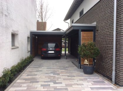 Eingangsüberdachung mit carport